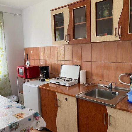 Apartament Ally'S Apartment Orsova Bagian luar foto