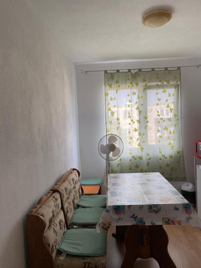 Apartament Ally'S Apartment Orsova Bagian luar foto