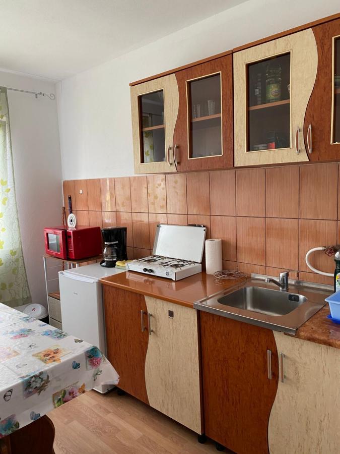 Apartament Ally'S Apartment Orsova Bagian luar foto